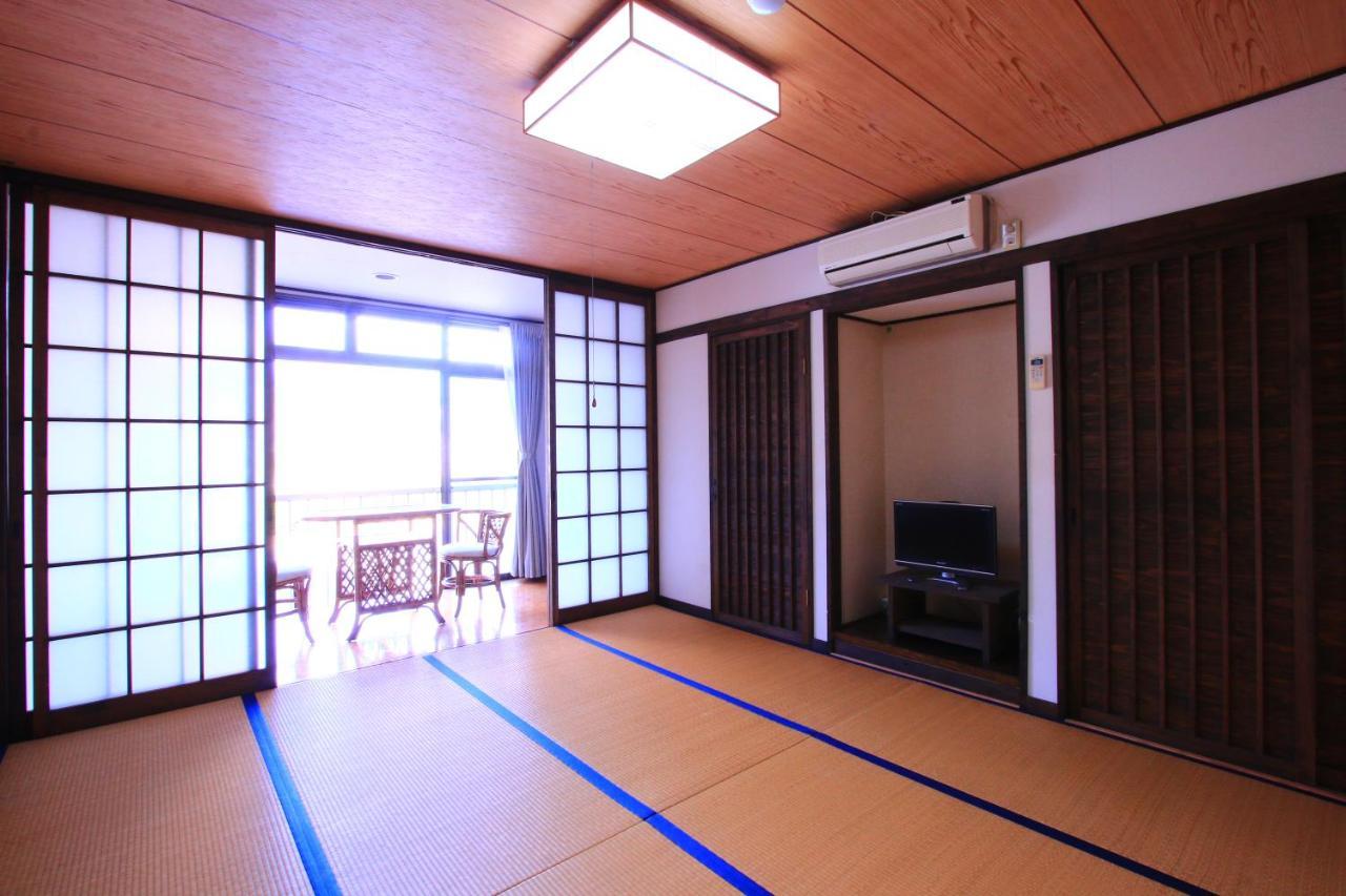 Отель Kagura No Yakata Такатихо Экстерьер фото